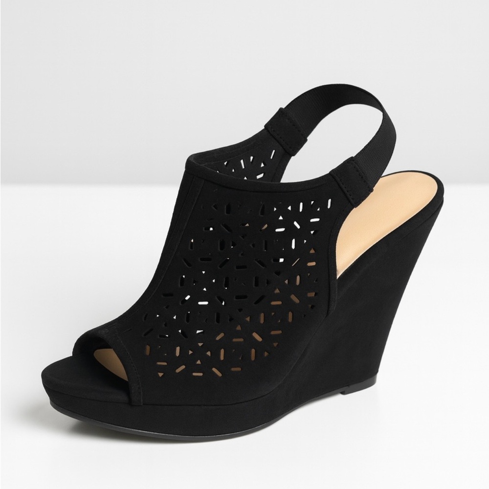 Chinese Laundry Black Cutout Wedges